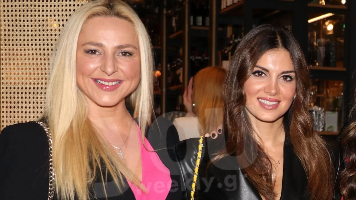 Καμία σχέση με τις εμφανίσεις τους στο πλατό του Happy Day - Τσιμτσιλή & Παλιαλέξη αναστάτωσαν την Πάρο με τα μαγιό τους