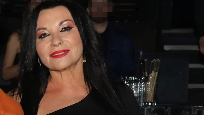 «Πλαστικοποιημένη πατσα@@ρα! Ηλίθιο ζώον» - Η αποστομωτική απάντηση της Πόπης Μαλλιωτάκη στο απαράδεκτο σχόλιο