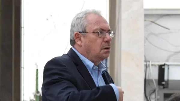 Παντρεύτηκε κρυφά από όλους ο Σταμάτης Μαλέλης - Αυτή είναι η εντυπωσιακή σύζυγός του