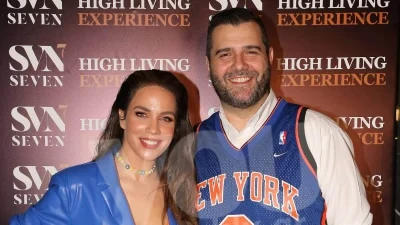 Επέτειος γάμου για την Κατερίνα Στικούδη και τον Βαγγέλη Σερίφη - Το υπέρλαμπρο νυφικό που είχε φορέσει στο εκκλησάκι της Θεσπρωτίας το 2018