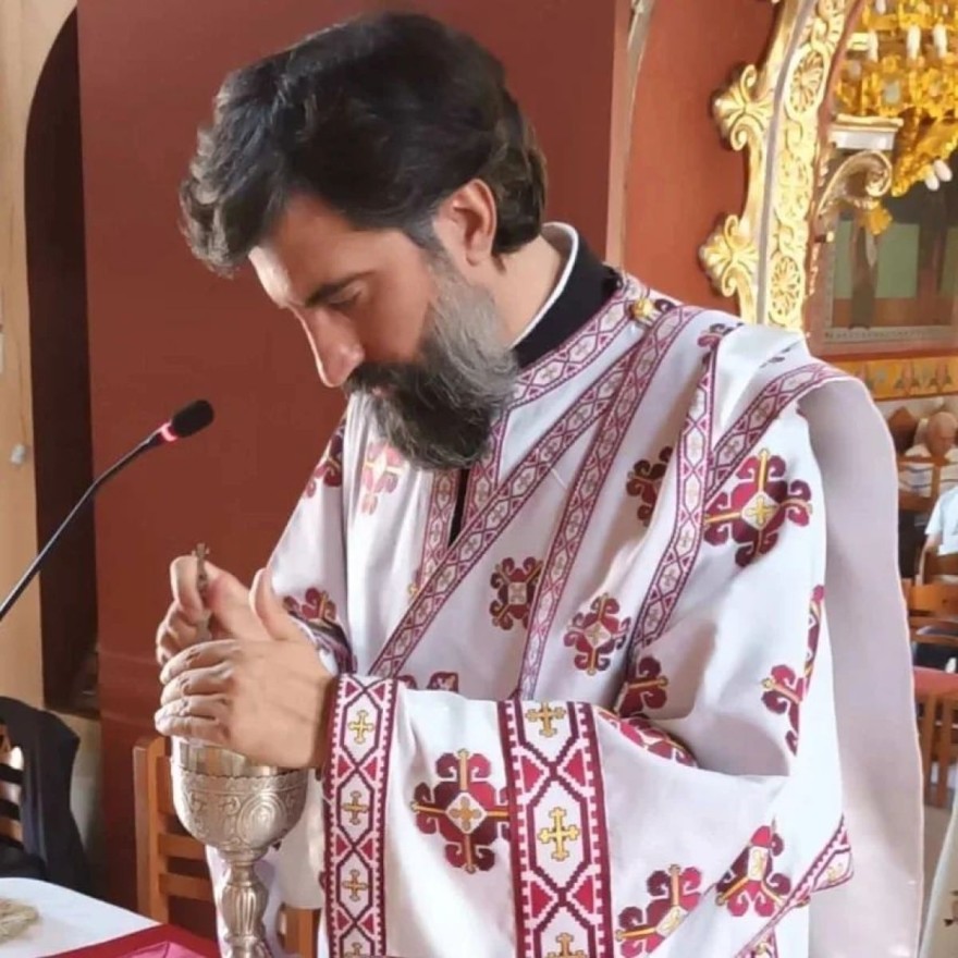 Ανέστης Βλάχος νέο όνομα