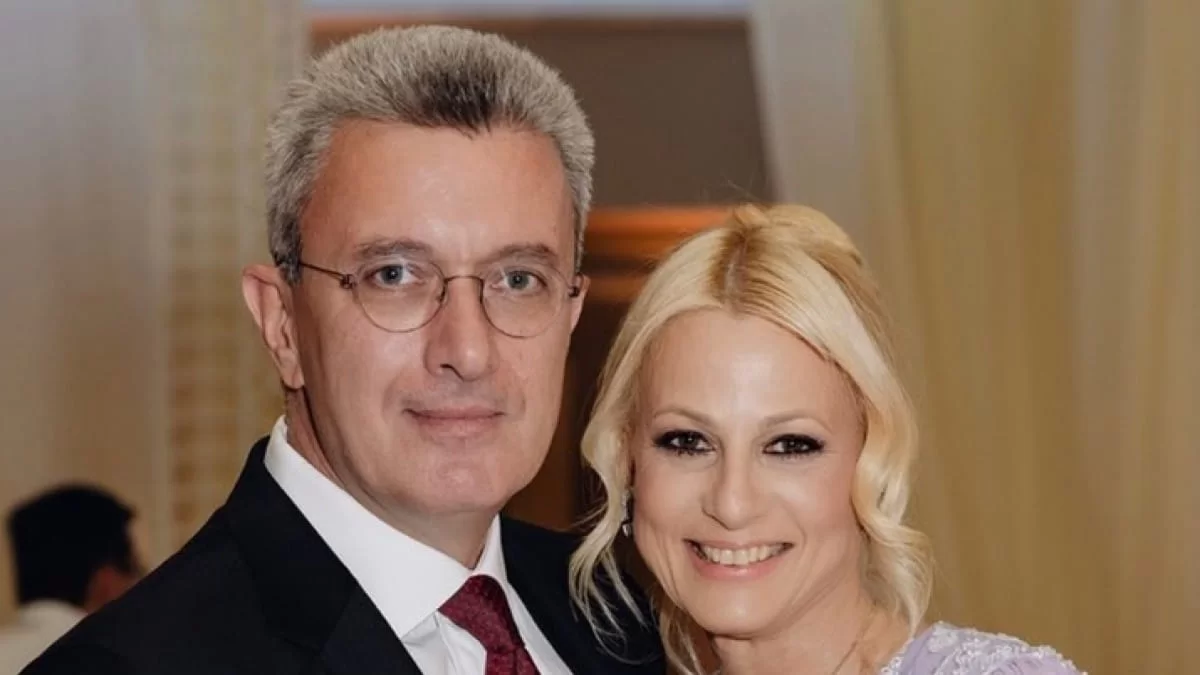 Είναι ίδιος ο πατέρας του στα νιάτα του - Ο γοητευτικός γιος του Νίκου Χατζηνικολάου και της Κρίστης Τσολακάκη