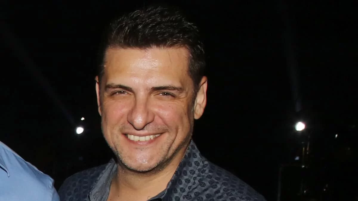 «Έπρεπε να τραγουδήσω, αφού τον είχα δει νεκρό» - Ρίγη συγκίνησης με την εξομολόγηση του Χρίστου Αντωνιάδη