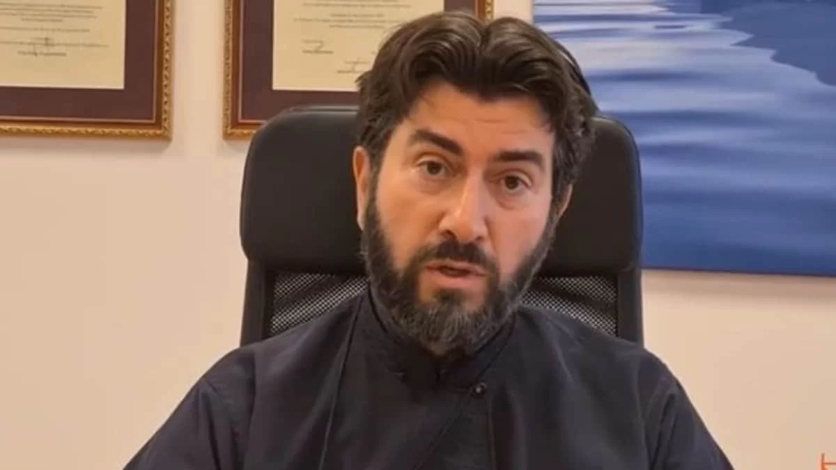 Πατέρ Αντώνιος:  Αναβλήθηκε την τελευταία στιγμή η σημερινή (5/9) δίκη του - Τι συνέβη