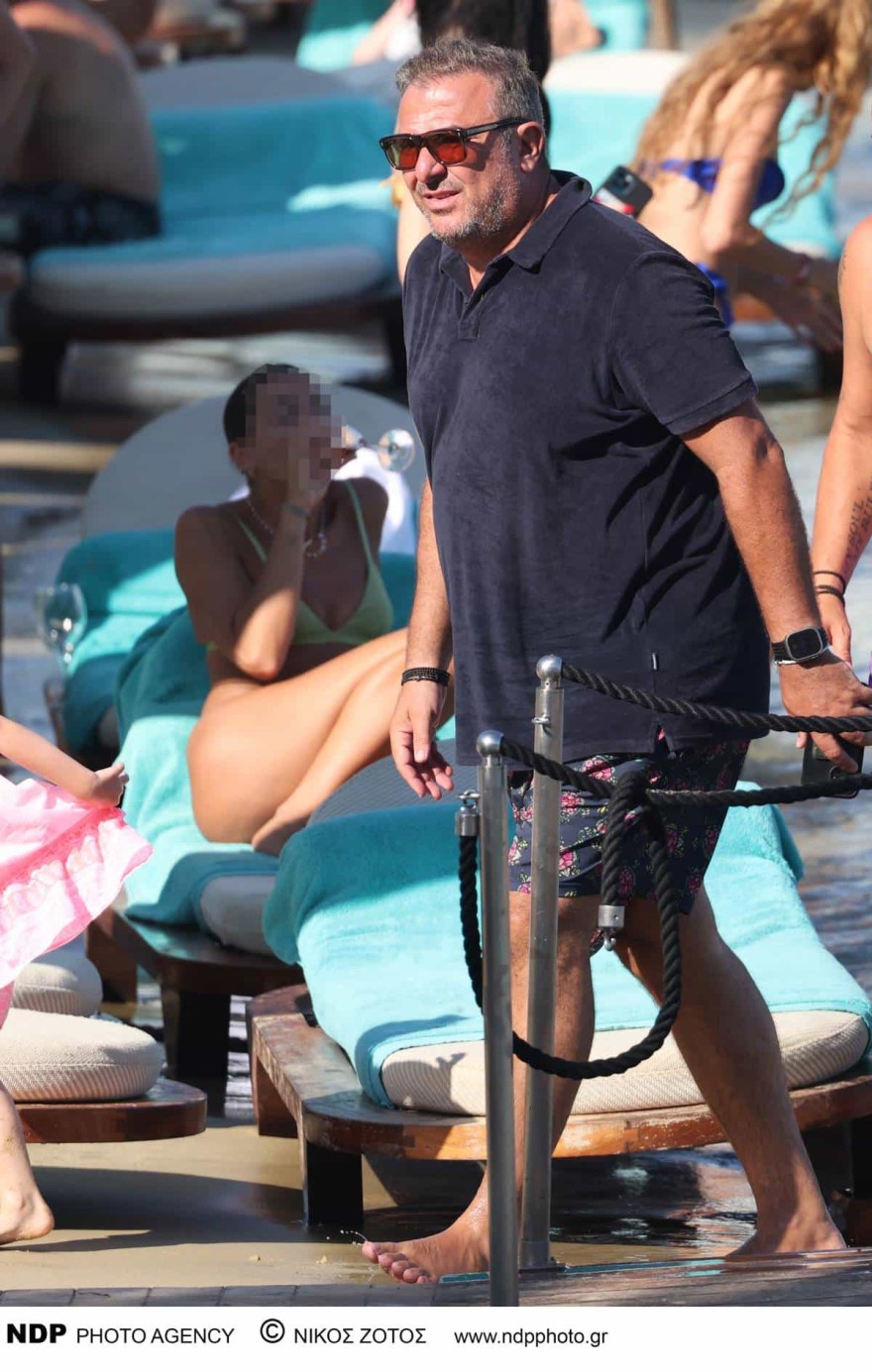 Αντώνης Ρέμος Μύκονος