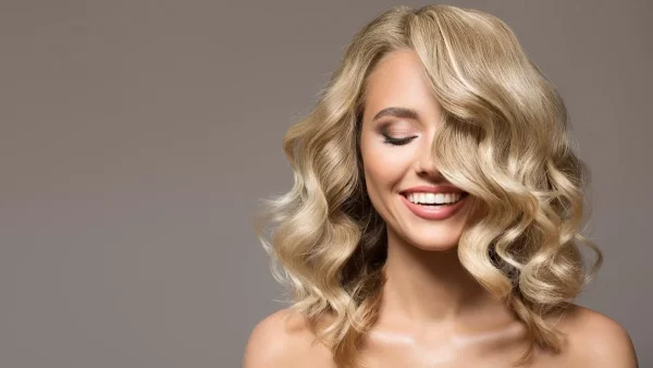 4+1 βήματα αναδόμησης για υγιή & λαμπερά μαλλιά το φθινόπωρο από τον colorist & hair-expert, Γιώργο Δέμο!