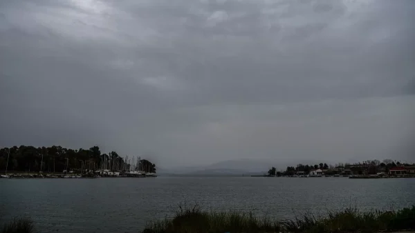 Καιρός (9/9): Πρόσκαιρες νεφώσεις στην Αττική μέχρι το απόγευμα - Σε ποιες περιοχές θα βρέξει