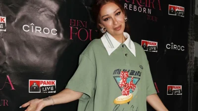 Βγάζει τα πρώτα του δόντια ο γιος της Ελένης Φουρέιρα - Μπήκε στην κουζίνα για χάρη του