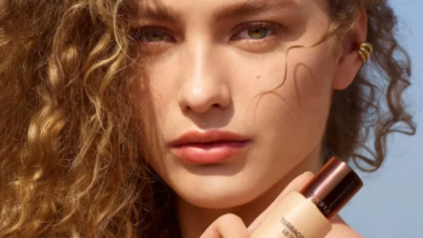 Ανάλαφρο φυσικό άγγιγμα για την επιδερμίδα σου με το νέο Terracotta Le Teint του Οίκου Guerlain!