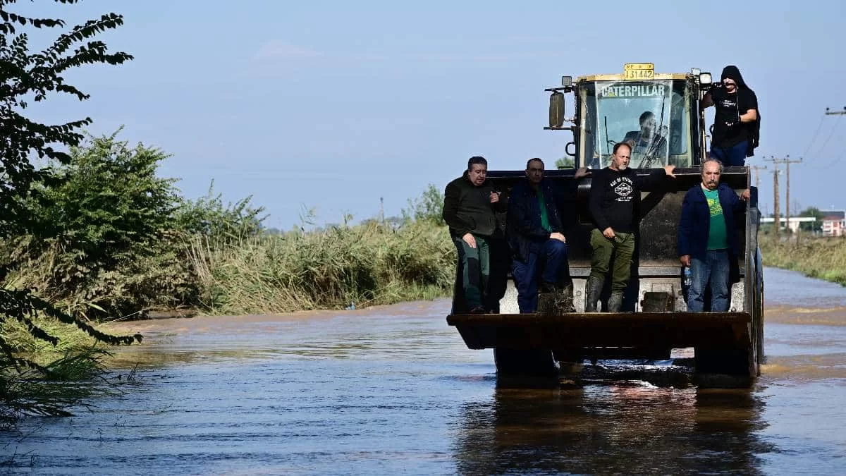 Κακοκαιρία Daniel: Έσπασε ανάχωμα του Πηνειού - Έκτακτο μήνυμα εκκένωσης από το 112