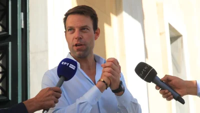 Πριβέ «πάρτι» σε ξενοδοχείο μετά τις πίτσες - Τι έκανε ο Κασσελάκης με τον σύντροφό του μετά τον θρίαμβο στις εκλογές ΣΥΡΙΖΑ