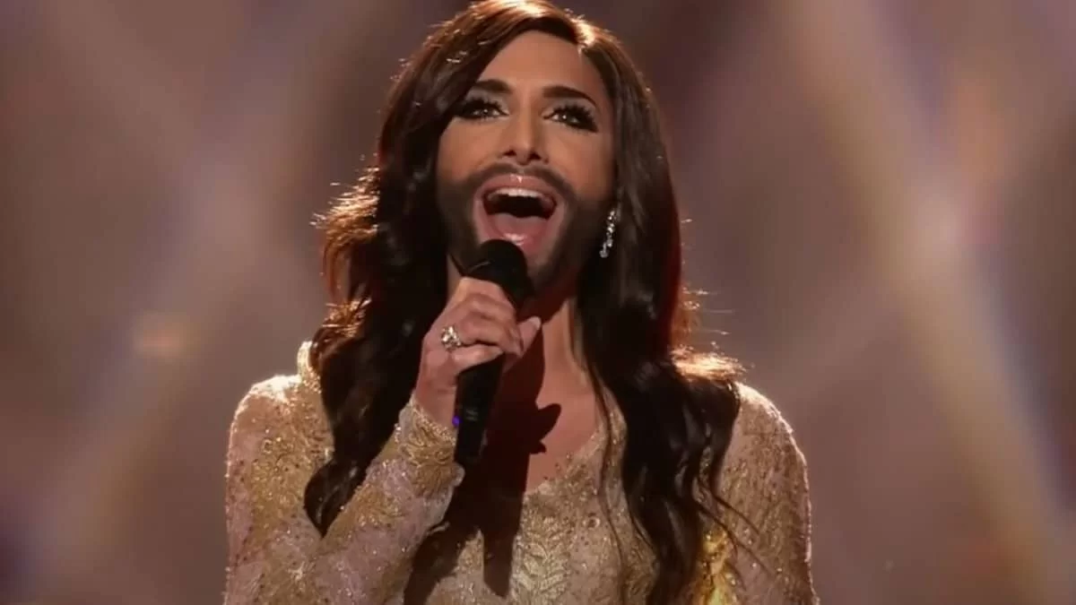 Παρελθόν τα μακριά μαλλιά - Αγνώριστη σήμερα η Κοντσίτα 5 χρόνια αφότου διαγνώστηκε με AIDS