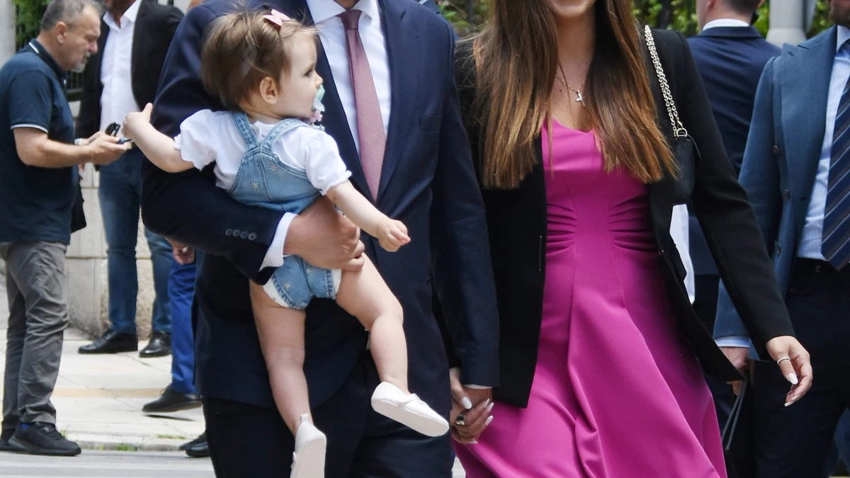 Το όνομά της «Δανάη» - Βάφτισαν την κόρη τους κρυφά με 60 καλεσμένους στο Καστελόριζο