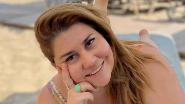 Χαμός κάτω από τις φωτογραφίες της Μαριέλλας Σαββίδου με μπικίνι - Οι αρετουσάριστες πόζες της