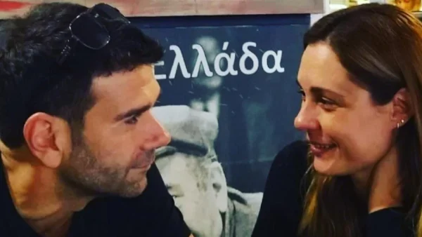 Γεμάτο πίνακες, με κίτρινη κουζίνα, ρετρό και vintage στοιχεία - Φωτογραφίες από τη μονοκατοικία της Θάλειας Ματίκα και του Ιορδανίδη στο Χαλάνδρι