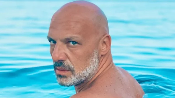 Θύμα διαδικτυακής απάτης ο Νίκος Μουτσινάς - Πως εμπλέκεται σε αυτήν το όνομα της Φαίης Σκορδά