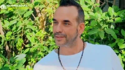 «Την πρόταση γάμου την έκανα σε...» - Λάμπουν τα μάτια του Πάνου Μουζουράκη όταν μιλάει για την εγκυμονούσα Μαριλού Κόζαρη