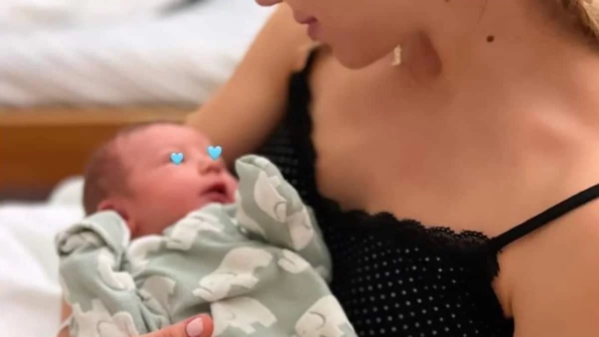 «Η αιμορραγία ήταν αρκετή και...» - Ηθοποιός γέννησε το παιδάκι της και μίλησε για τις δυσκολίες που βίωσε στον τοκετό