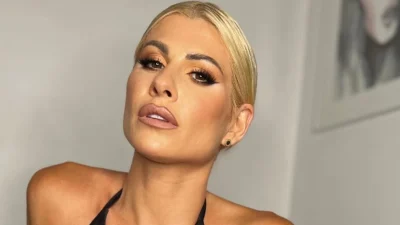 ''Λιώνει'' από έρωτα η Ευρυδίκη Παπαδοπούλου - Το παθιασμένο φιλί στο στόμα του συντρόφου της