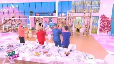 «Δεν πήγε στον Λιάγκα; Δεν έφυγε; Εδώ είναι;» - Η επική είσοδος του Ανδρέα Μικρούτσικου στο Super Κατερίνα και η αποκάλυψη