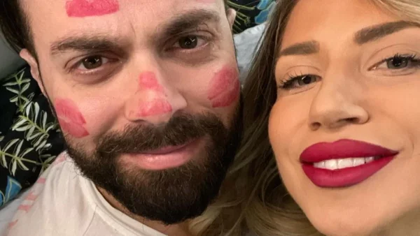 Νέο μέλος στην οικογένεια του Ηλία Βρεττού και της Αναστασίας Δεληγιάννη - Η ανακοίνωση λίγες μέρες μετά την επέτειο γάμου