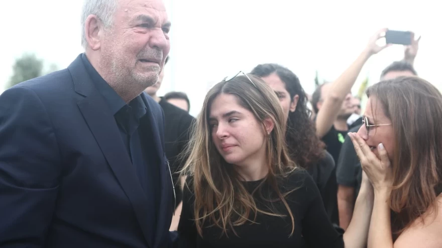 Εξόδιος ακολουθία Γιάννη Ιωαννίδη - Κόρη