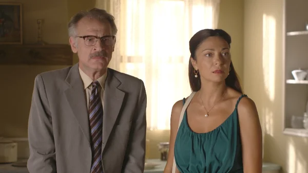 Ηλέκτρα (30/10): Δύσκολες ώρες την ημέρα του αρραβώνα τους - Ο Σωτήρης διαβάζει το ημερολόγιο της γυναίκας του