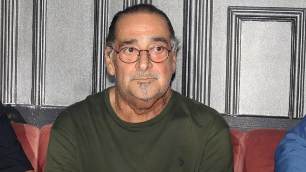 «Ναι, έχουμε επικοινωνήσει πρόσφατα και είναι...» - Αποκάλυψη για την υγεία του Βασίλη Καρρά