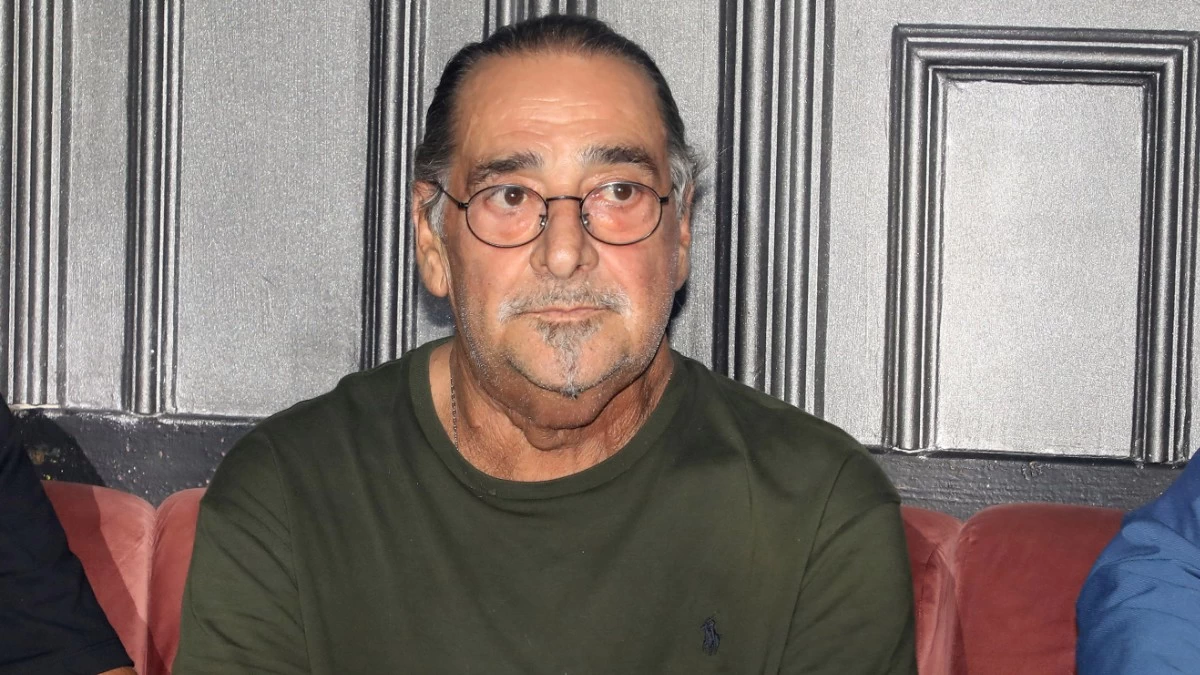 «Ναι, έχουμε επικοινωνήσει πρόσφατα και είναι...» - Αποκάλυψη για την υγεία του Βασίλη Καρρά