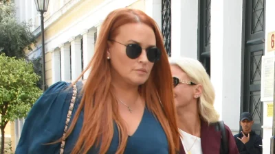 «Αυτόν τον ξέρουμε! Αυτούς που γελάνε, τον χειροκροτούν και...» - Έξαλλη η Σίσσυ Χρηστίδου με τον Αχιλλέα Μπέο