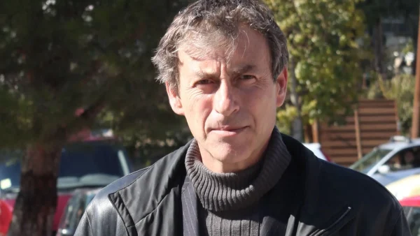 Αίας Μανθόπουλος: «Το ποτήρι του θα είναι δίπλα στο δικό μου» - Συγκινητικό κάλεσμα από τον κολλητό και τη σύντροφό του λίγο μετά την κηδεία