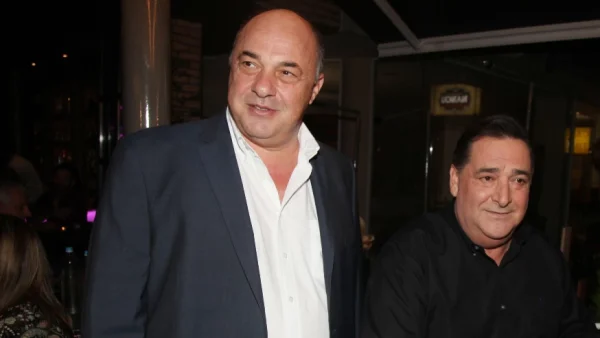 Αχιλλέας Μπέος: Η χλιδάτη ζωή, οι γυναίκες που τον σημάδεψαν και ο ομοφυλόφιλος κολλητός του!