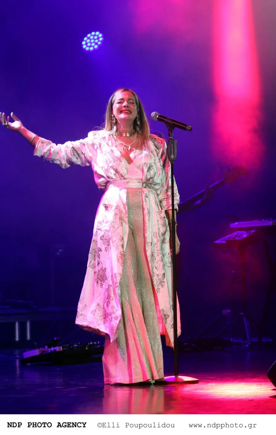 Νατάσας Μποφίλιου - Θέατρο Άλσος - Eμφάνιση