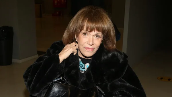 Μαίρη Χρονοπούλου: Η δεύτερη διαθήκη "φάντασμα" που είναι κρυμμένη σε κρύπτη στο σπίτι της - Τι μπορεί να γράφει και πολλοί "τρέμουν"