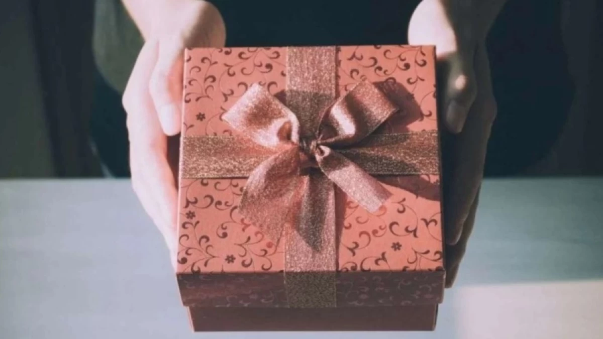 Εορτολόγιο: Ποιοι γιορτάζουν σήμερα, Παρασκευή 27 Οκτωβρίου;