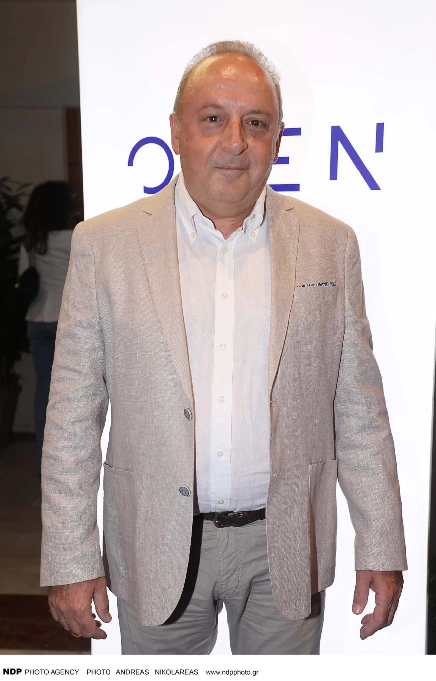 OPEN - Καμπουράκης - αποχώρηση