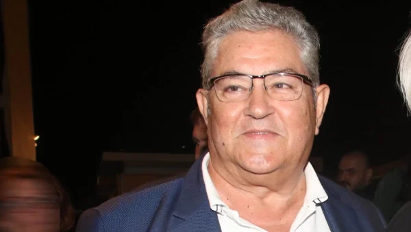 Στο νοσοκομείο ο Δημήτρης Κουτσούμπας - Υποβλήθηκε σε επέμβαση στην σπονδυλική στήλη