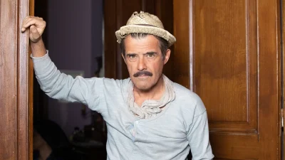 Έρωτας Φυγάς (3/10): Ο Στρατής από κατηγορούμενος για τον φόνο του μπράβου αναδεικνύεται σε ήρωα της περιοχής