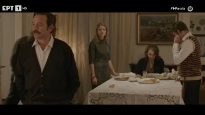 Η Παραλία: «Χωρίς πλάκα τη Νικολίνα τη θεωρώ ικανή να...» - "Τρομαγμένο" το Twitter από τη γιαγιά