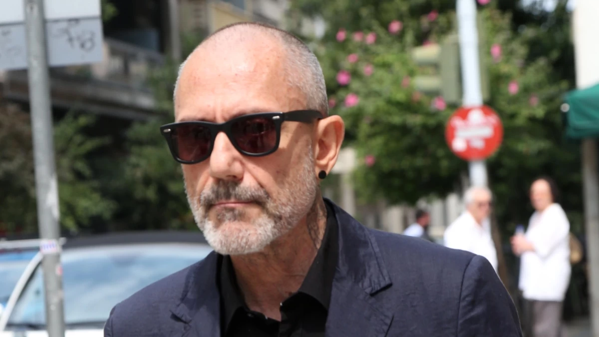 «Κάθε μουρλοκακομοίρα έχει πάρει τα κόμπλεξ της βόλτα», «Εκείνα τα χρόνια ήμουν μίια "τελευταία αδερφή", τους ευχαριστώ» -  Χείμαρρος ο Βαλλιανάτος για τον Στέφανο Κασσελάκη