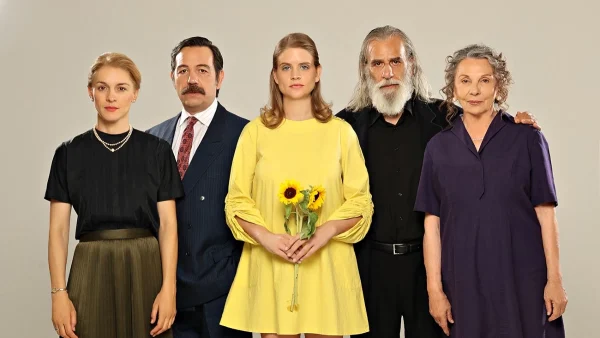 Η Παραλία (23/10): «Γιατί μας κοιτάζουν όλοι;» - Η Άννα ανησυχεί για την υγεία του Νικήτα