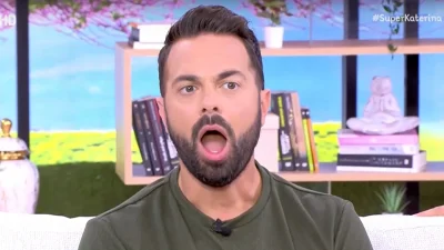 «Η γυναίκα μου είναι;» - Άναυδος ο Ηλίας Βρεττός με την έκπληξη της Αναστασίας Δεληγιάννη στον αέρα του ALPHA