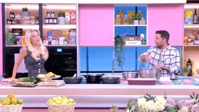 «Με είπες Φαίη;» - Αμηχανία στον αέρα του Super Κατερίνα με την προσφώνηση του Πέτρου Συρίγου στην Κατερίνα Καινούργιου