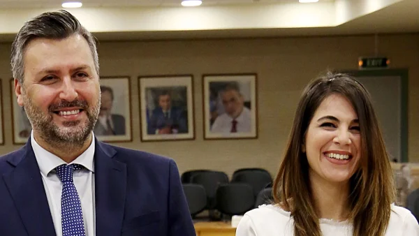 «Ήμουν με το μωρό! Σκέφτηκα ότι αν υπάρχει η παραμικρή πιθανότητα να είναι μέσα...» - Σοκάρει η σύζυγος του Καλλιάνου για τη διάρρηξη στο σπίτι τους