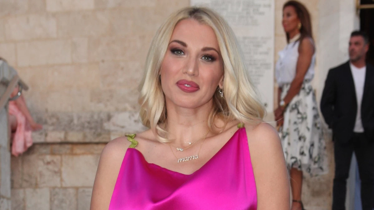 Έτσι τη βρήκε το πρωί στην αγκαλιά του μικρού Βλάση - Η τρυφερή ανάρτηση της Κωνσταντίνας Σπυροπούλου με τον γιο της