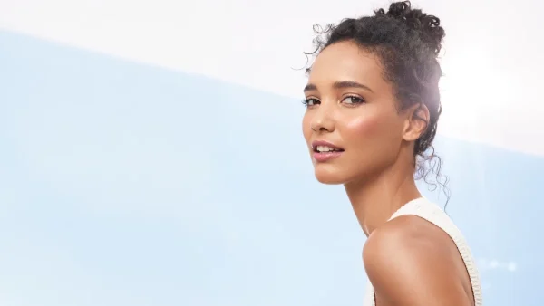 Tinted moisturizer bronzer: H sunkissed επιδερμίδα τώρα βρήκε το σύμμαχό της όλο το χρόνο!