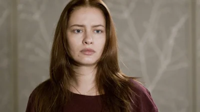 Μετά την φωτιά: Η Ιωάννα καταφέρει να φύγει με την κόρη της  - Η επόμενη κίνηση του Άρη