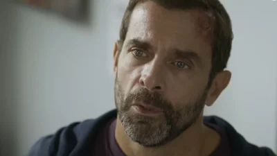 Ο Γιατρός (9/10): «Μπαμπά βοήθεια!» - Ο Ανδρέας ξεκινά να θυμάται το θάνατο του γιου του