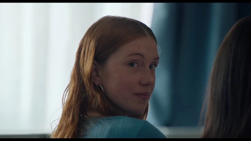 Κορίννα Ντουλλάαρτ (Μαρία)