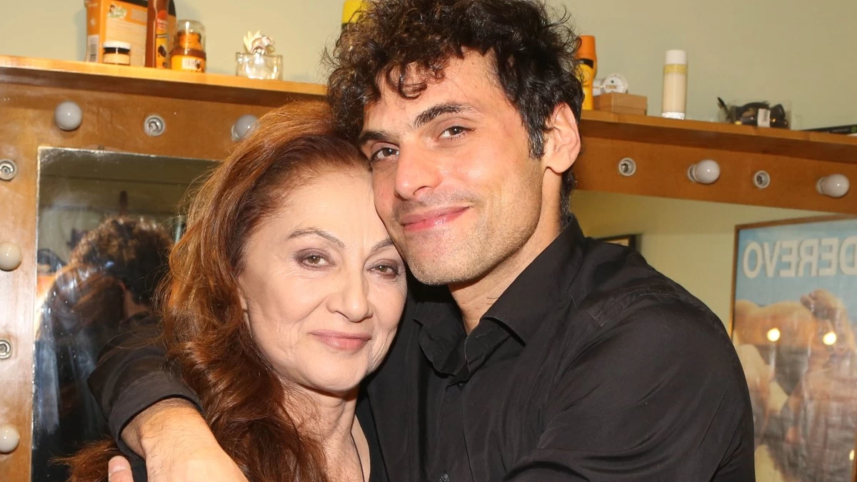 Είναι ίδιος με τον Παπαγεωργίου - Αυτός είναι ο πατέρας του ηθοποιού και πρώην σύζυγός της Φιλαρέτης Κομνηνού